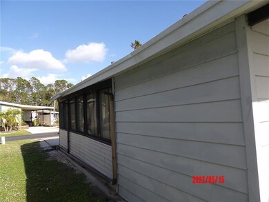 Showing side of 1st Lanai