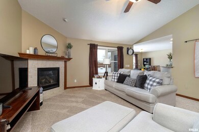 28 Nicholas Ct, Eldridge, IA 52748 - photo 7