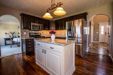 4 Kitchen