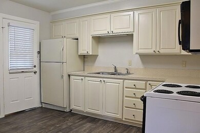 705 N Avenue A, Springtown, TX 76082 - photo 4