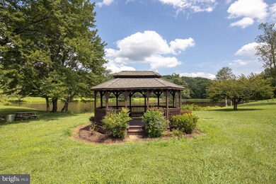 2734 Calkins Rd, Herndon, VA 20171 - photo 4