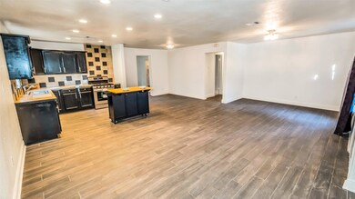 6713 Finch St, Houston, TX 77028 - photo 6