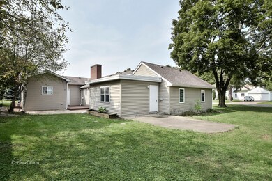 199 College St, Crystal Lake, IL 60014 - photo 3