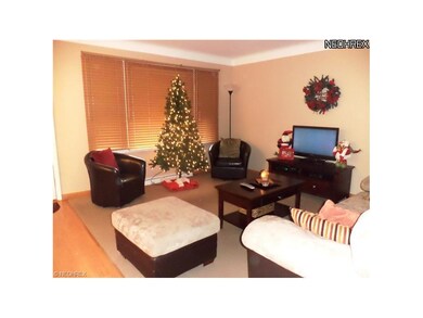 Down Suite Living Room (2nd View)