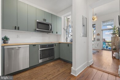 12 E Mount Vernon Place unit 302, Baltimore, MD 21202 - photo 6