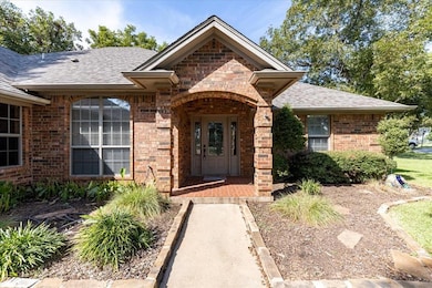 4412 Cimmaron Trail, Granbury, TX 76049 - photo 2