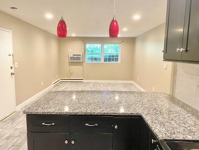 12 Walker Rd unit 4, North Andover, MA 01845 - photo 5