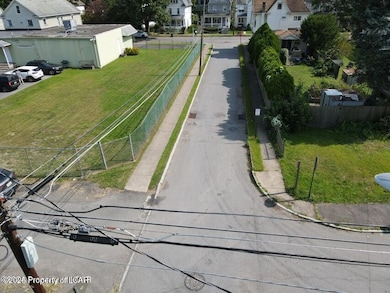 21 Walnut St WB