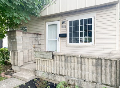 2220 E 46th St, Indianapolis, IN 46205 - photo 2