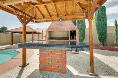 Entertainer's corner with Charcoal Grill & serving