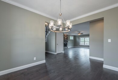 2227 Hickory Crest Ln, Knoxville, TN 37932 - photo 6