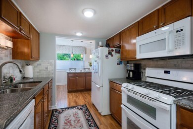 2438WcollierAveSE-9