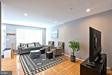 7447 Ardglass Ct, Lorton, VA 22079 - photo 4