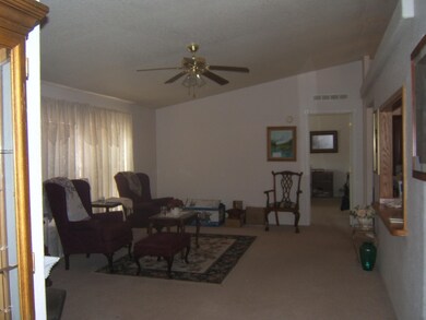 833 South 3rd East 015
