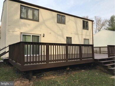 8216 Brucar Ct, Gaithersburg, MD 20877 - photo 2