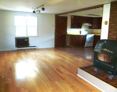dining area open to kit