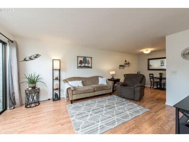 1100 N Meridian St unit 11, Newberg, OR 97132 - photo 5