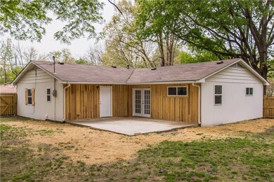 108 W Graham St, Prairie Grove, AR 72753 - photo 6
