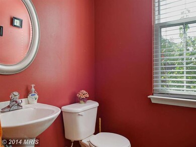 10038 Dragoon Guards Ct, Bristow, VA 20136 - photo 3