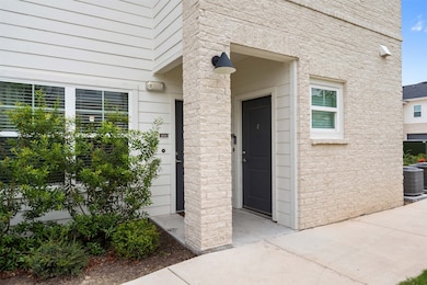 1101 Halsey Dr unit 2218, Leander, TX 78641 - photo 2