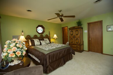 09 Master Bedroom