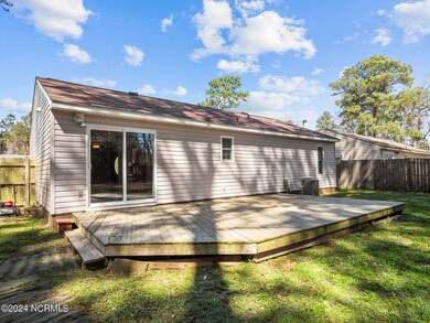 322 Lakewood Dr, Jacksonville, NC 28546 - photo 6