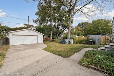 1511 E Harry Ave, Hazel Park, MI 48030 - photo 5