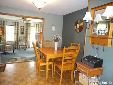 Kitchen. Eat in kitchen opens up to morning room, 