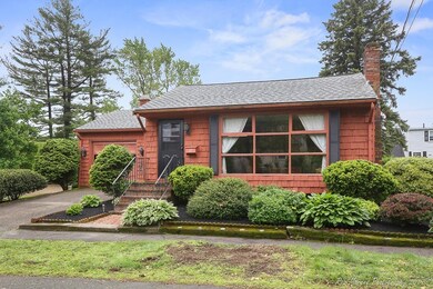 37 Martinack Ave, Peabody, MA 01960 - photo 2