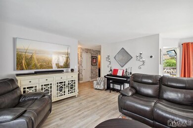 18 Emerald Ln, Old Bridge, NJ 08857 - photo 3