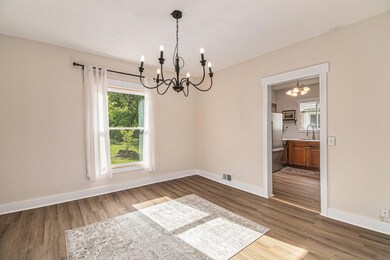 215 N Martin Luther King jr Blvd, Lansing, MI 48915 - photo 4