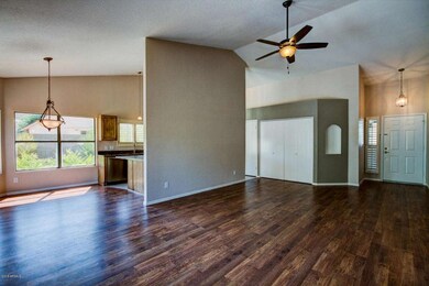 1456 E Wickieup Ln, Phoenix, AZ 85024 - photo 7