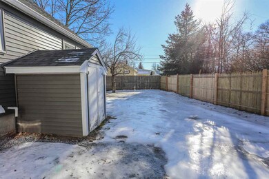 853 S Beech St, Manchester, NH 03103 - photo 2