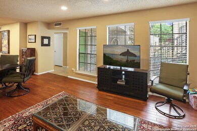 7711 Callaghan Rd unit 802, San Antonio, TX 78229 - photo 2