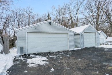 268 Maryland Ave E, Rensselaer, NY 12144 - photo 4