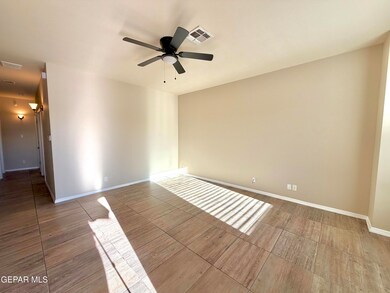 11145 Eleanor Coldwell Ln, Socorro, TX 79927 - photo 6