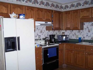 321 North St, Topeka, IN 46571 - photo 3