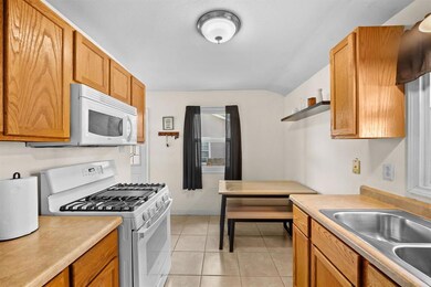 3520 27th Place, Des Moines, IA 50310 - photo 7