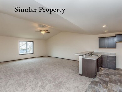 Great Room/Kitchen w/raised Breakfast Bar