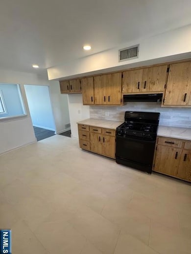 25 Main St unit 2, Garfield, NJ 07026 - photo 2