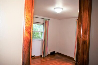 1316 Farragut St, Conway, PA 15027 - photo 5