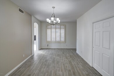 5 - Dining Room