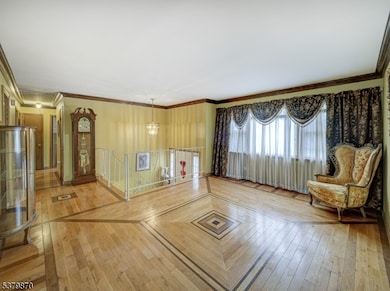 611 Laurel Ave, Roselle Park, NJ 07204 - photo 7