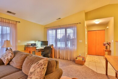 147 N Heather Ln, Crown Point, IN 46307 - photo 3