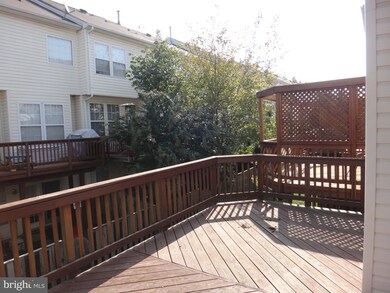 2607 Tarleton Corner Dr, Herndon, VA 20171 - photo 7