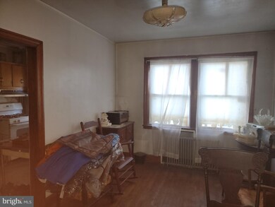 29 N Kossuth St, Baltimore, MD 21229 - photo 4