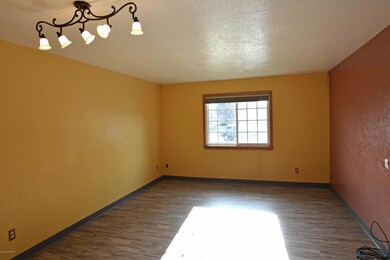 6_Living Room