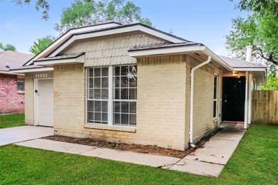 11002 Beaver Trail Dr, Houston, TX 77086 - photo 2