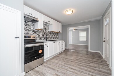 1421 Emmett St, El Dorado, AR 71730 - photo 4