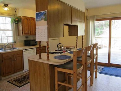 276 Chestnut St, Woonsocket, RI 02895 - photo 6